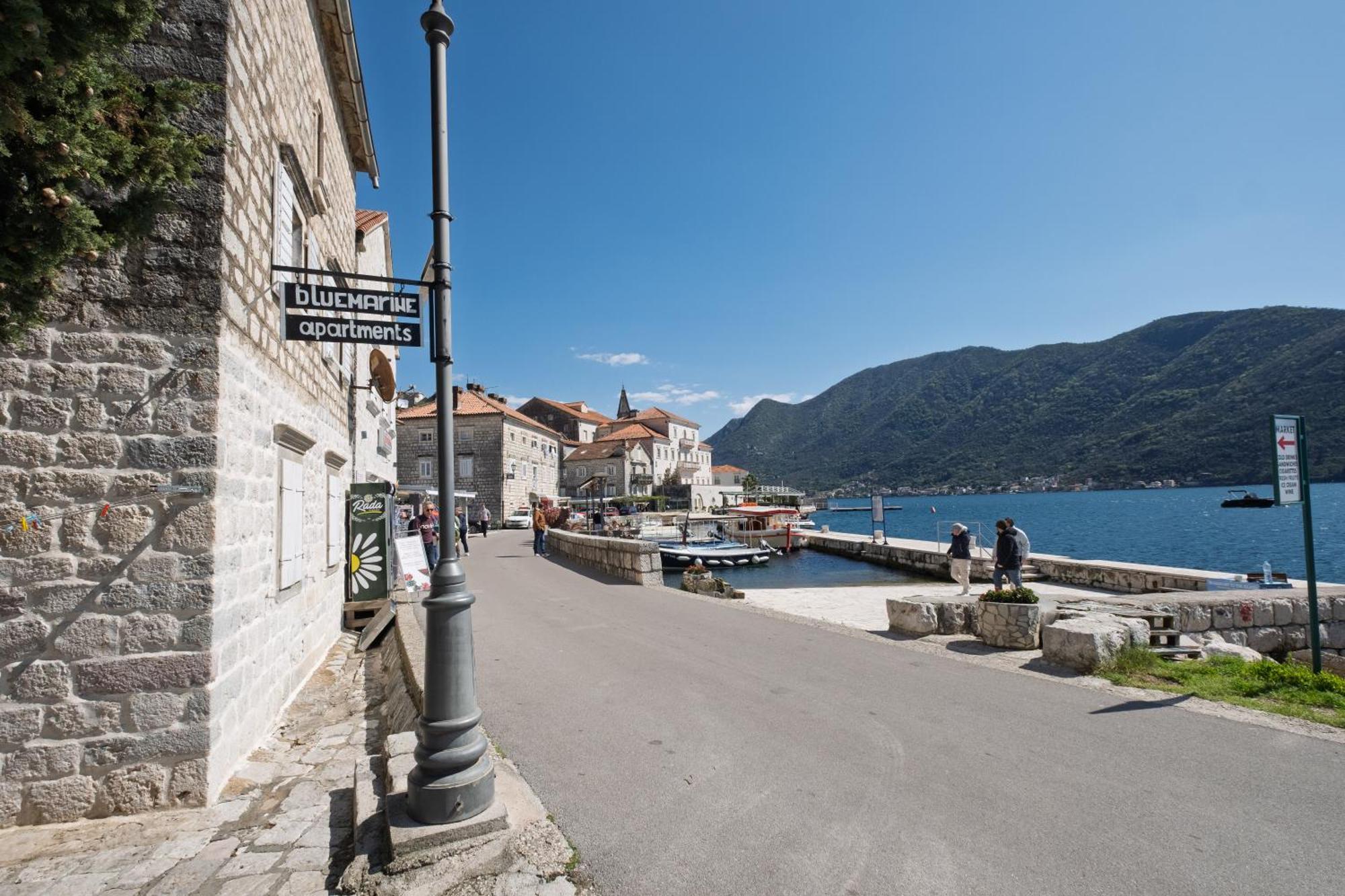 Bluemarine Rooms & Apartments Perast Eksteriør bilde