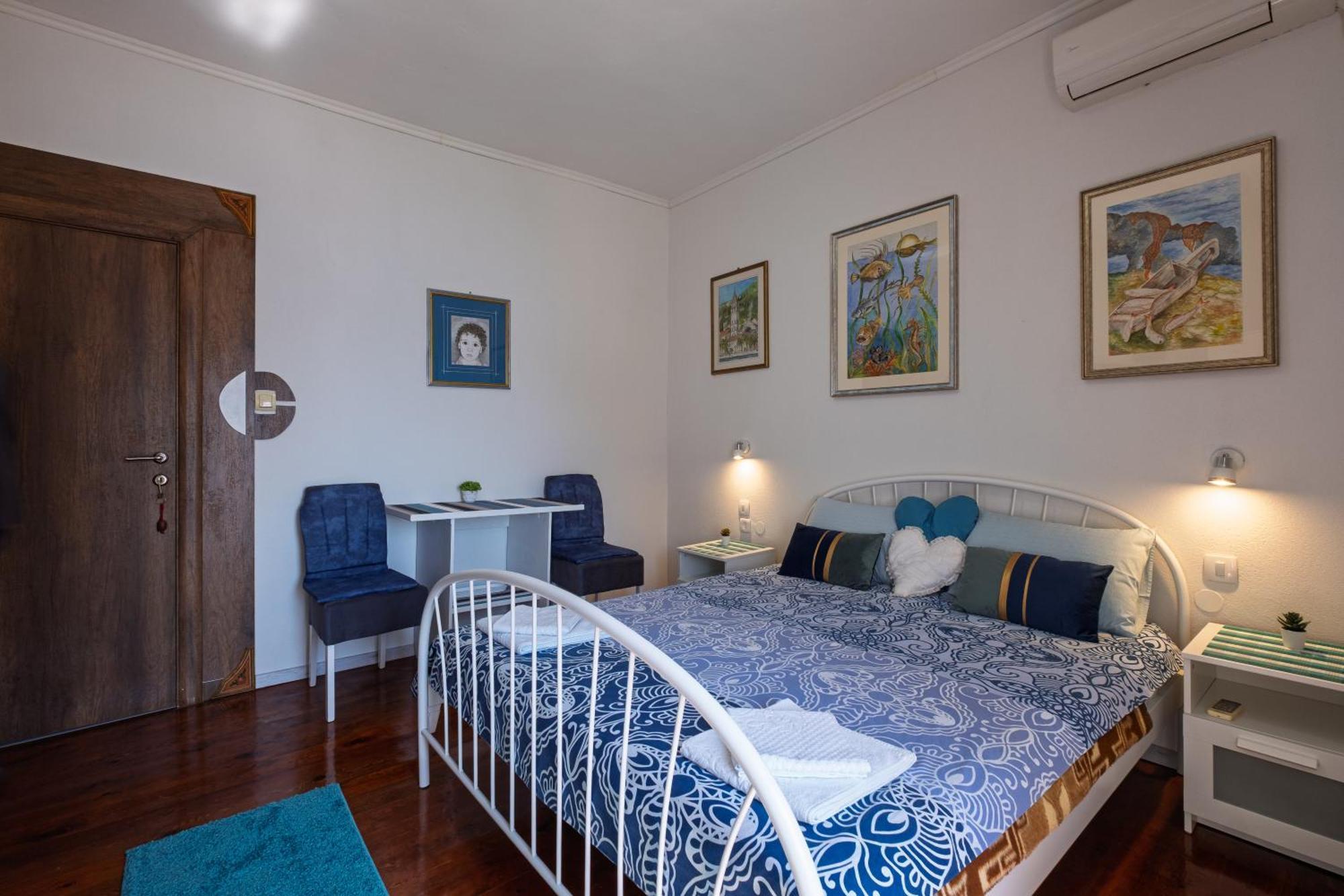 Bluemarine Rooms & Apartments Perast Eksteriør bilde