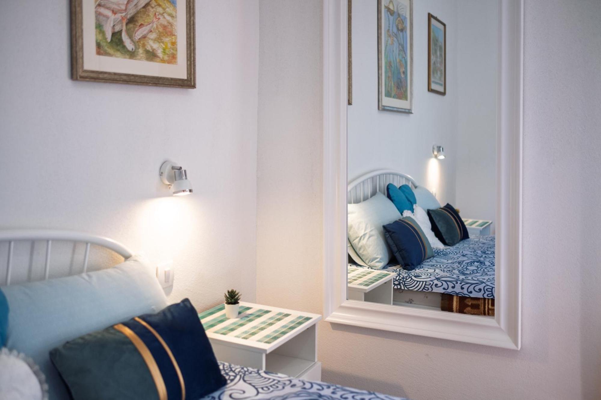 Bluemarine Rooms & Apartments Perast Eksteriør bilde